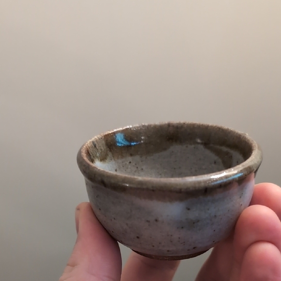 Set of Four Handmade Ceramic Sake Cups - Picture 4 of 7